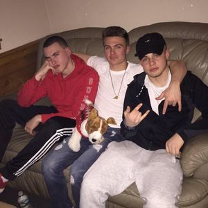 Meet your Posher, Brady